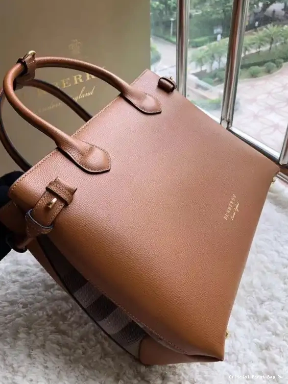 Official FirstBag Ru Check Medium House Burberry Leather The in and Banner 0527